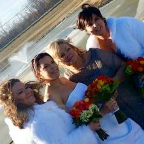 Meet your Posher, Debra - Picture 1 of 1